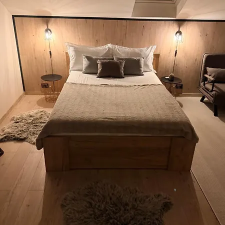 Villa Tampa - Free Parking In The Old Town Brasov-2